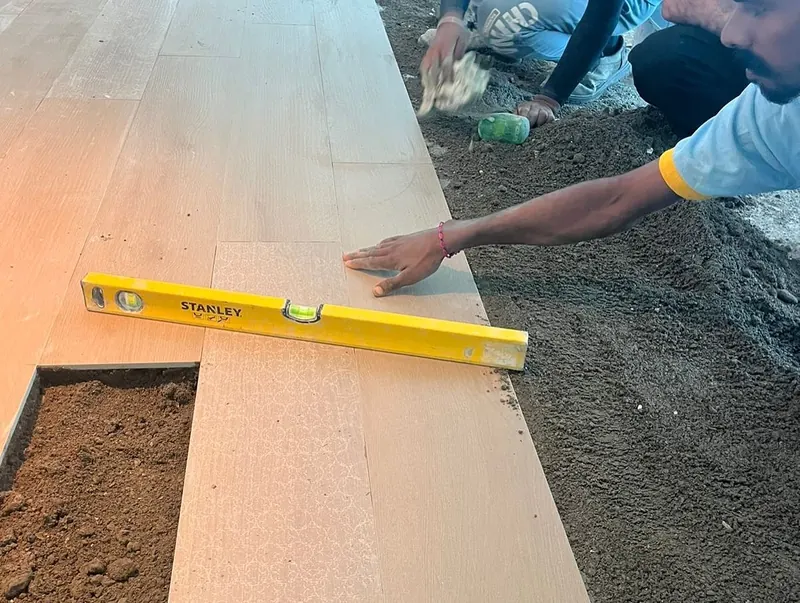 Floor tiling — Palm Jumeirah