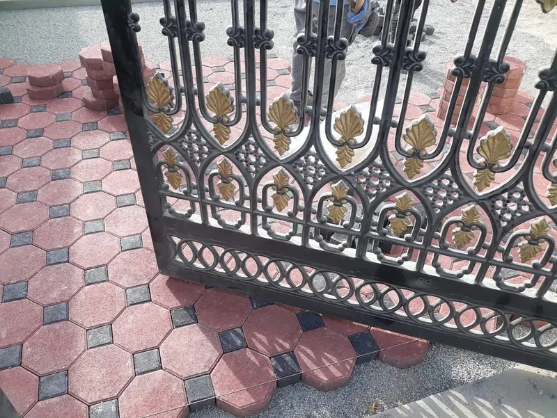 Villa interlock paving — Jumeirah — detail