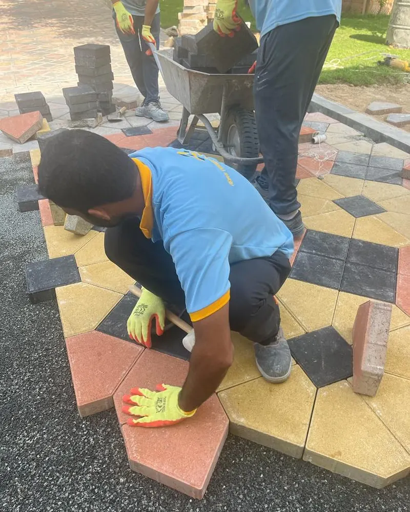 Villa interlock paving — Al Khawaneej