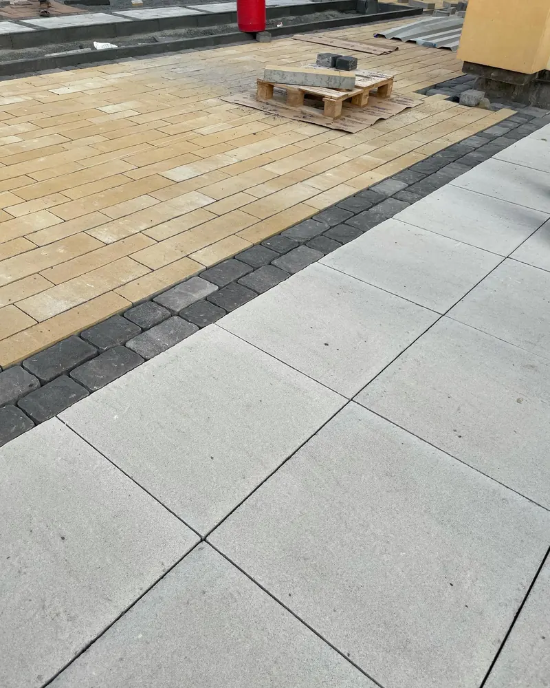 Villa interlock paving — Nad Al Sheba
