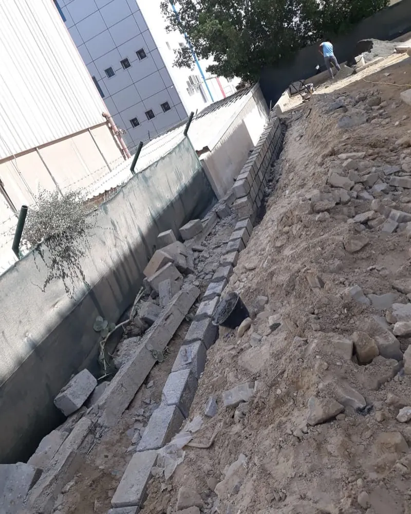 Hard block wall — Jafza — site photo 2